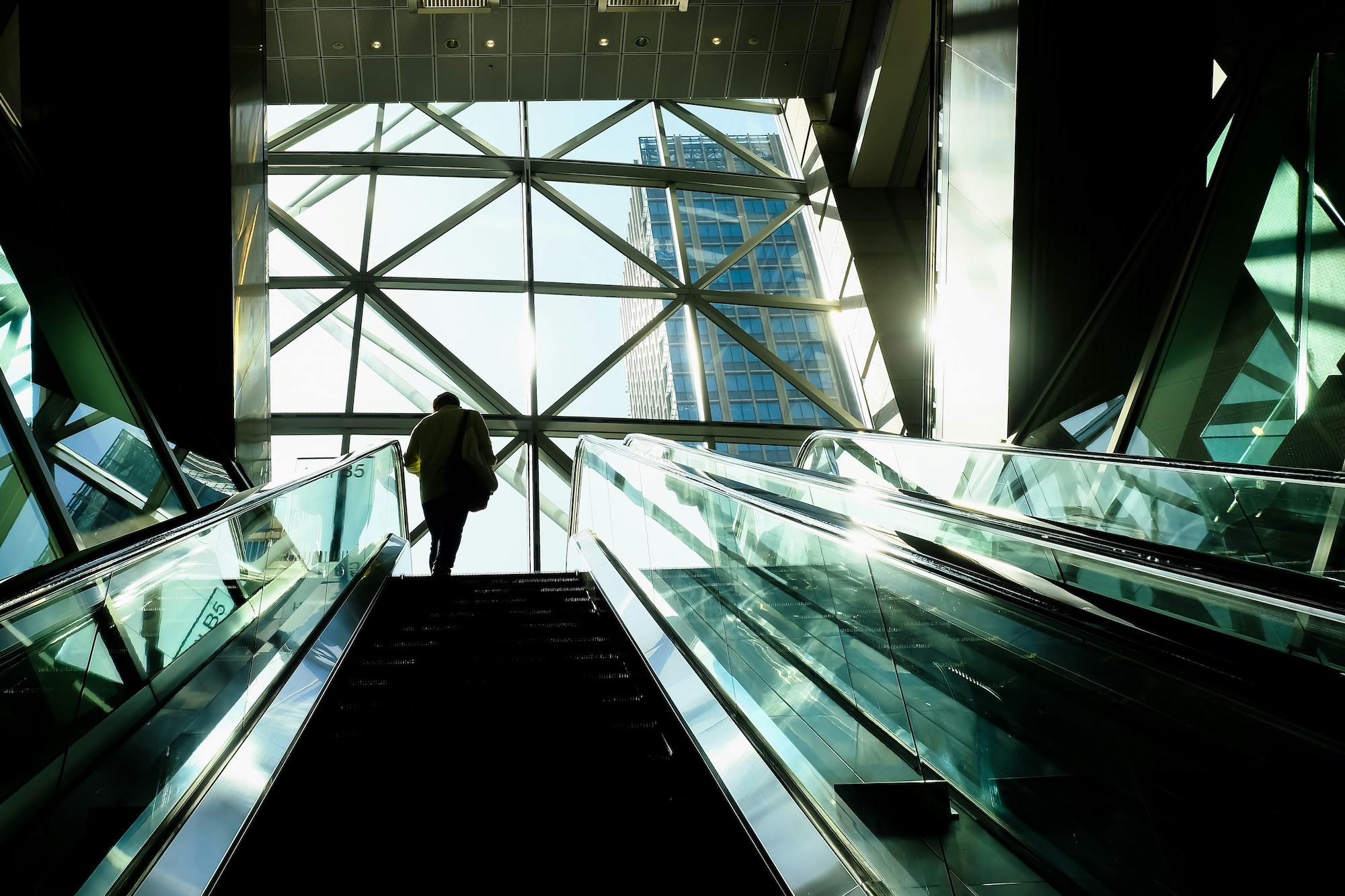 Hiding behind corporate veil: Directors liable for breaches of the Fair Work Act Hiding behind corporate veil: Directors liable for breaches of the Fair Work Act