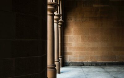 Company Title – Who Owns What?